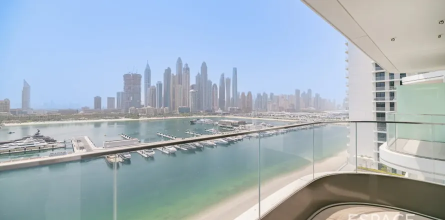 Apartment in Dubai Harbour, UAE 2 bedrooms, 107 sq.m. № 650214