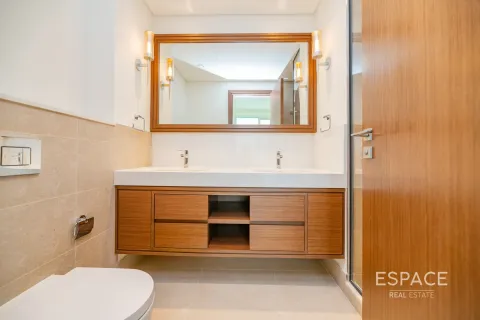 Apartment in Dubai Harbour, UAE 2 bedrooms, 107 sq.m. № 650214 - photo 6