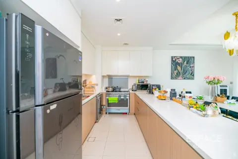 Kamienica do wynajęcia w Arabian Ranches 2, Dubai, ZEA 4 sypialnie, 242 mkw., nr 650219 - zdjęcie 5
