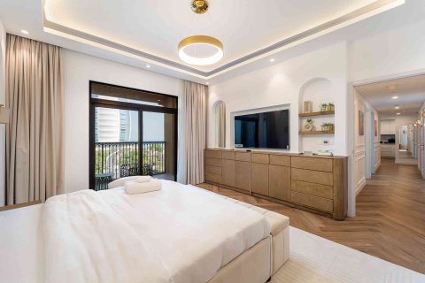 Apartment in Umm Suqeim, Dubai, UAE 3 bedrooms, 171 sq.m. № 707731 - photo 16
