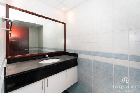 Apartamento para arrendamento em Dubai Marina, Dubai, EAU 3 quartos, 360 m2 № 697442 - foto 24