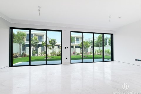 Huvila Tilal Al Ghaf, Dubai, Arabiemiraatit 4 makuuhuonetta, 472 m2 № 703116 - kuva 7