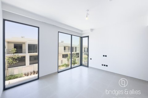 Huvila Tilal Al Ghaf, Dubai, Arabiemiraatit 4 makuuhuonetta, 472 m2 № 703116 - kuva 22