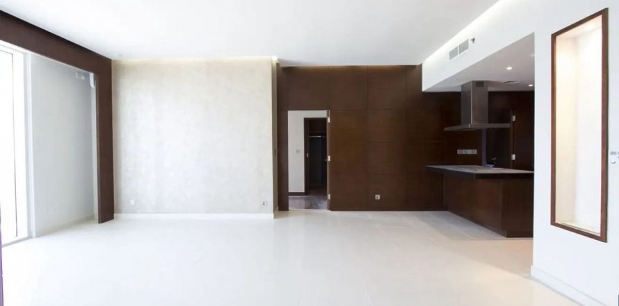 Apartment in Business Bay, Dubai, UAE 2 bedrooms, 183.4 sq.m. № 631929