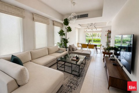 Villa à vendre à Dubai, EAU 3 chambres, 361.2 m2 № 718921 - photo 3
