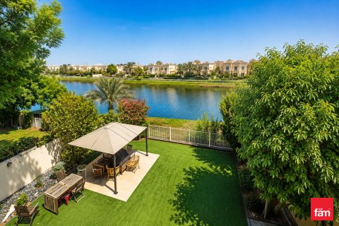 Villa itt: Dubai, EAE, 3 hálószoba, 361.2 m², azonosító: 718921