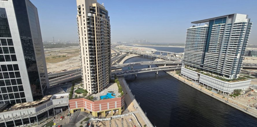 Apartamento en Business Bay, Dubai, EAU 3 dormitorios, 187.4 m² № 640249