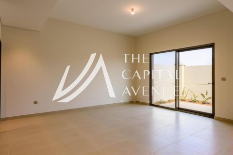 Villa à louer à Khalifa City, Abu Dhabi, EAU 5 chambres, 427.82 m2 № 762848 - photo 2