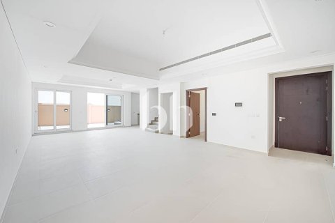 Townhouse til leje i Dubai Sports City, Dubai, UAE 4 soveværelser, 332 kvm № 643747 - foto 1