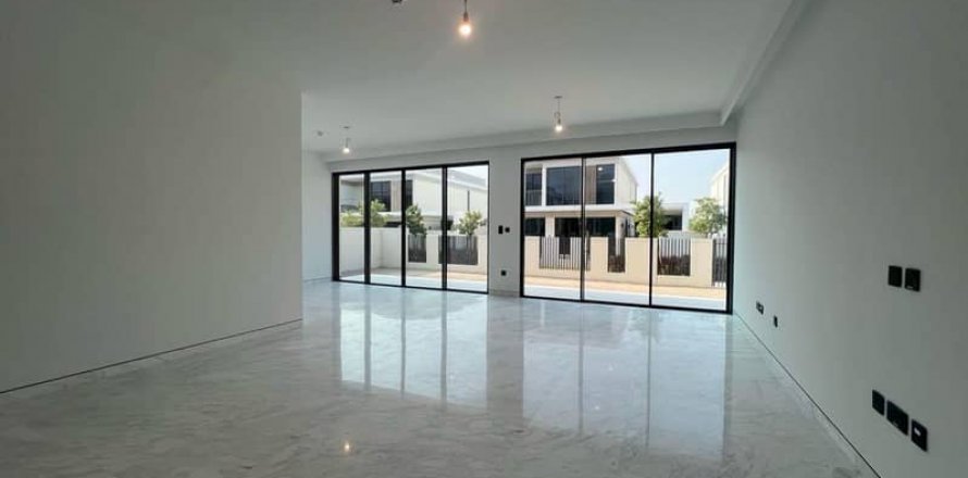 Villa i Tilal Al Ghaf, Dubai, UAE 4 sovrum, 432 kvm Nr. 643748