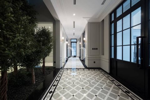 Villa para arrendamento em Al Barsha, Dubai, EAU 5 quartos, 680 m2 № 643753 - foto 16