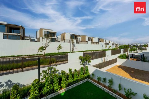 Villa in vendita a Al Furjan, Dubai, EAU 4 camere da letto, 367.5 mq. № 644761 - foto 23