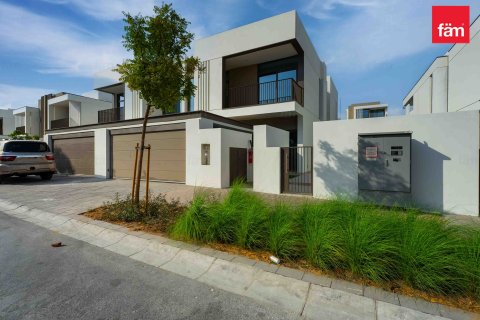 Villa in vendita a Al Furjan, Dubai, EAU 4 camere da letto, 367.5 mq. № 644761 - foto 2