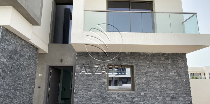 Vila na Yas Island, Abu Dhabi, SAE 4 spálne, 450 m2 č. 662785