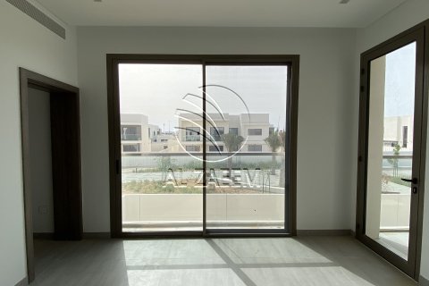 Vila na Yas Island, Abu Dhabi, SAE 4 spálne, 450 m2 č. 662785 - Fotografia 9