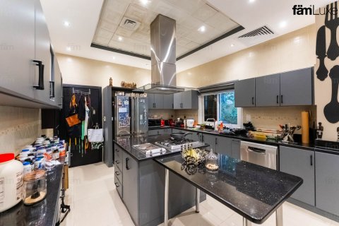 Vila v Dubai, SAE 4 spálne, 569.5 m2 č. 715417 - Fotografia 13