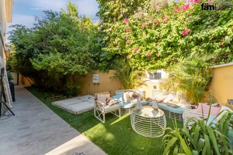 Vila v Dubai, SAE 4 spálne, 569.5 m2 č. 715417 - Fotografia 15