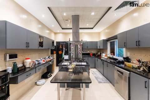 Vila v Dubai, SAE 4 spálne, 569.5 m2 č. 715417 - Fotografia 12