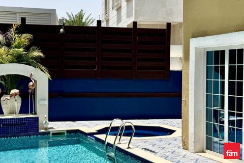 Villa itt: Dubai, EAE, 4 hálószoba, 569.5 m², azonosító: 715417 - fénykép 2