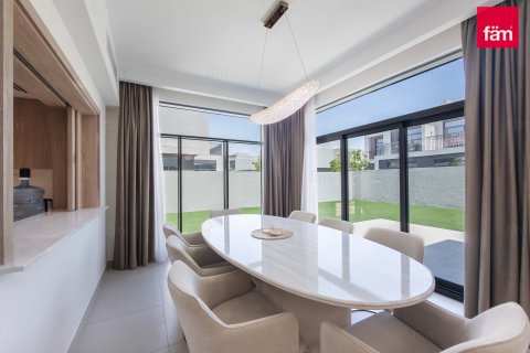 Villa itt: Dubai, EAE, 4 hálószoba, 352.4 m², azonosító: 715421 - fénykép 2