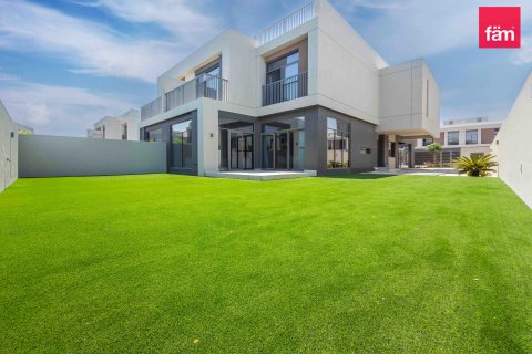 ویلا در Dubai ، امارات متحده عربی 4 خوابه ، 352.4 متر مربع.  شماره 715421