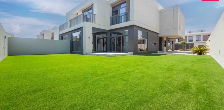 Villa itt: Dubai, EAE, 4 hálószoba, 352.4 m², azonosító: 715421
