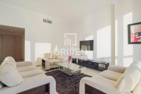 דירה להשכרה ב Jumeirah Beach Residence, Dubai, איחוד האמירויות 2 חדרי שינה, 158.31 מ"ר, מספר 746438 - תמונה 2