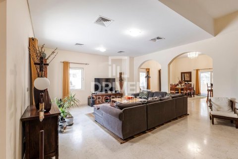 Villa zur Miete in The Villa, Dubai, VAE 5 Schlafzimmer, 408.77 m2 Nr. 746433 - Foto 2
