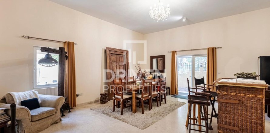 Villa in The Villa, Dubai, VAE: 5 Schlafzimmer, 408.77 m2 Nr. 746433