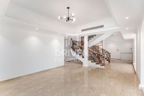 Villa in affitto a Al Barsha, Dubai, EAU 6 camere da letto, 1393.55 mq. № 746432 - foto 3
