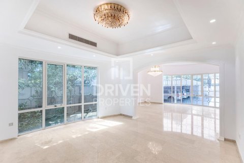 Villa in affitto a Al Barsha, Dubai, EAU 6 camere da letto, 1393.55 mq. № 746432 - foto 4