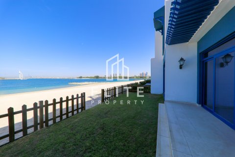 Villa Palm Jumeirah, Dubaijā, AAE 5 istabas, 314 m2 Nr. 736462 - attēls 3