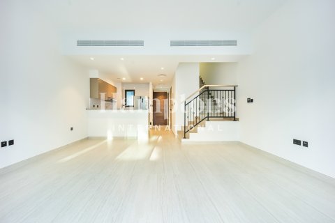 خانه شهری در Damac Lagoons، Dubai ، امارات متحده عربی 4 خوابه ، 144 متر مربع.  شماره 707720