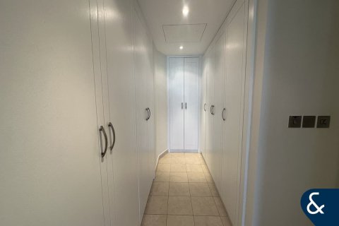 Jumeirah Park, Dubai, UAE의 임대용 빌라 침실 5개, 436제곱미터 번호 668200 - 사진 12