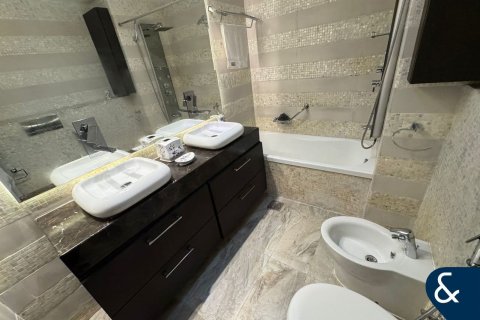 Apartament në Jumeirah Lake Towers, Dubai, Emiratet e Bashkuara Arabe 2 dhoma gjumi, 160 m2. № 667924 - Foto 19