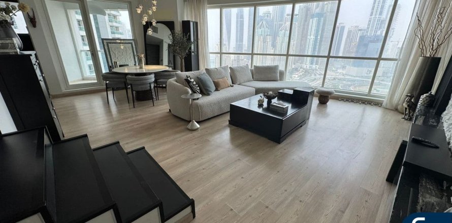 Apartament në Jumeirah Lake Towers, Dubai, Emiratet e Bashkuara Arabe 2 dhoma gjumi, 160 m2. № 667924