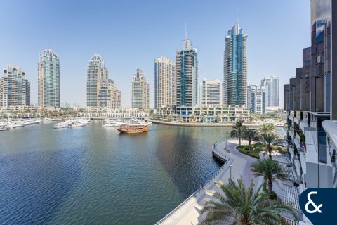 Apartament në Dubai Marina, Dubai, Emiratet e Bashkuara Arabe 3 dhoma gjumi, 252 m2. № 667925 - Foto 3