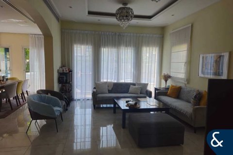 Jumeirah Village Triangle, Dubai, UAE의 임대용 빌라 침실 3개, 250제곱미터 번호 667926 - 사진 13