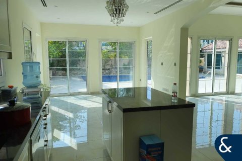 Jumeirah Village Triangle, Dubai, UAE의 임대용 빌라 침실 3개, 250제곱미터 번호 667926 - 사진 16