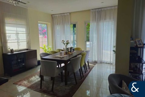 Jumeirah Village Triangle, Dubai, UAE의 임대용 빌라 침실 3개, 250제곱미터 번호 667926 - 사진 4