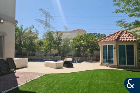 Jumeirah Village Triangle, Dubai, UAE의 임대용 빌라 침실 3개, 250제곱미터 번호 667926 - 사진 12