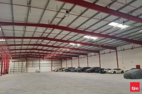 Dubai, BAE’de kiralık depo 1399.6 m² No 709815 - fotoğraf 2