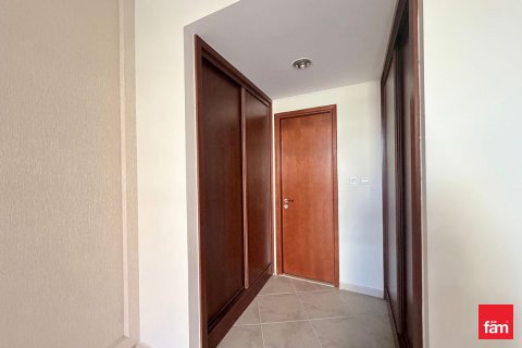 Apartmen di Motor City, Dubai, UAE 3 bilik tidur, 199.1 meter persegi № 709814 - foto 12