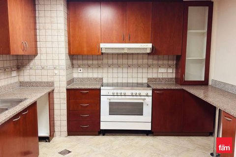 Apartmen di Motor City, Dubai, UAE 3 bilik tidur, 199.1 meter persegi № 709814 - foto 10
