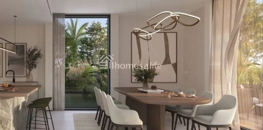 Kuća u nizu u Dubai Land, UAE 184 m2, 3 spavaćih soba Br. 677807