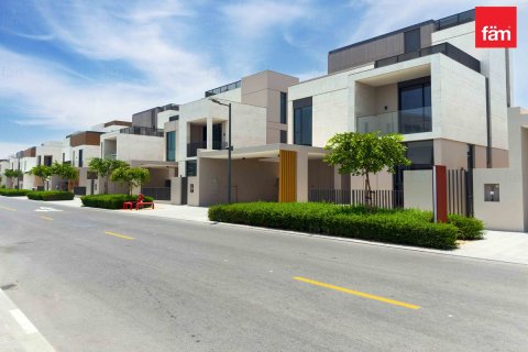 Vila u Dubai, UAE 4 spavaćih soba, 448 m2 Br. 719924 - fotografija 5