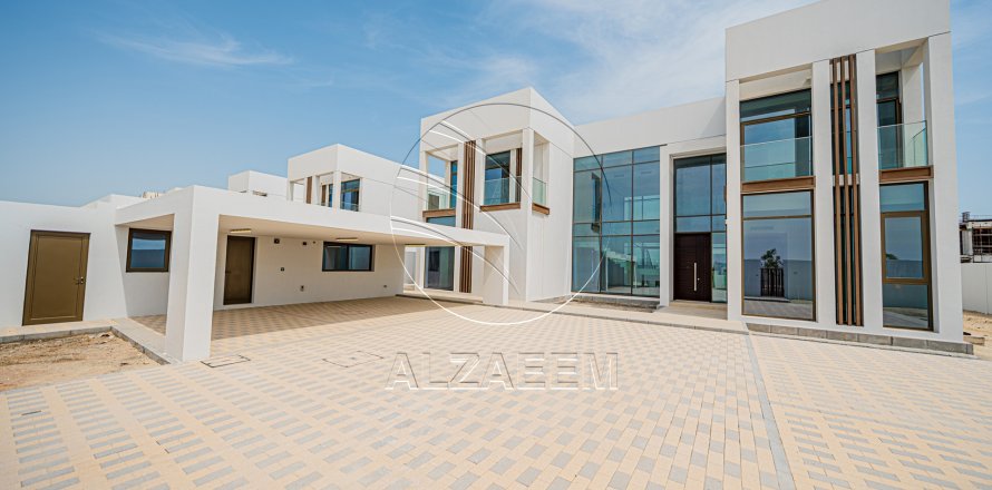 Appartement à Abu Dhabi, EAU: 5 chambres, 1290 m2 № 700617