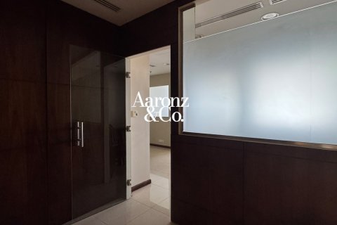 Office in Business Bay, Dubai, UAE 78 sq.m. № 715739 - photo 9