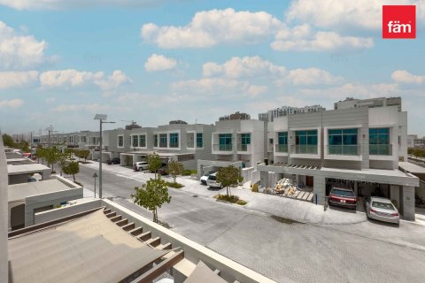Řadový dům v Al Furjan, Dubai, SAE 4 ložnice, 225.4 m² Č.: 629457 - fotografie 6
