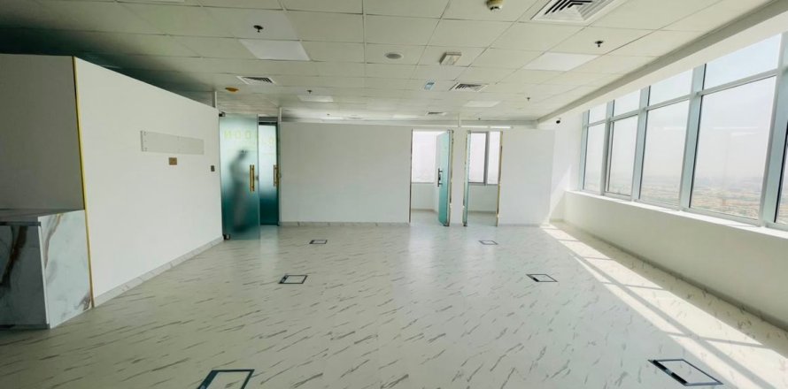 Escritório em Dubai, EAU 157.1 m2 № 760290
